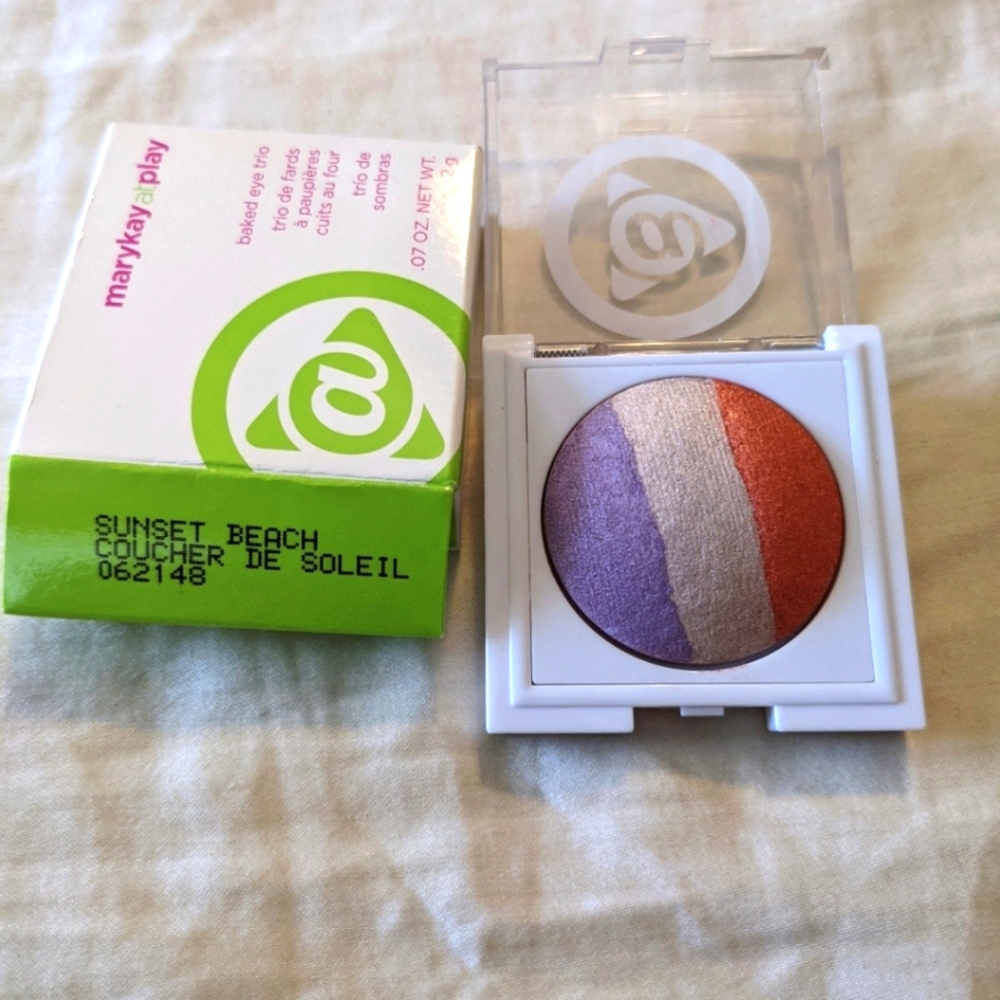 New Baked Eye Trio Sunset Beach Mary Kay at Play